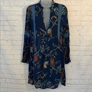 Anandaโs Long Sleeve Floral Dress